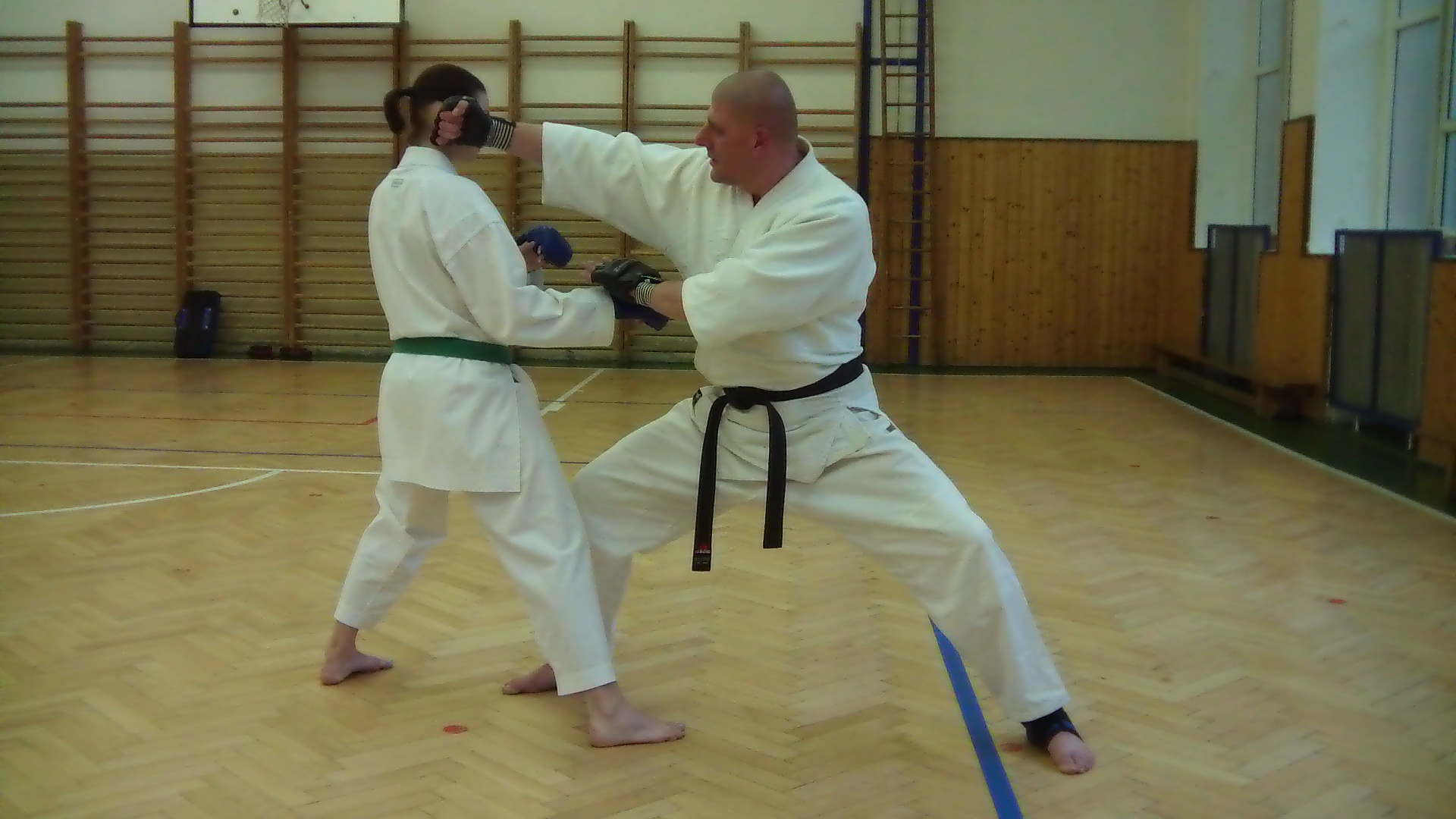 karate s dívkou 025