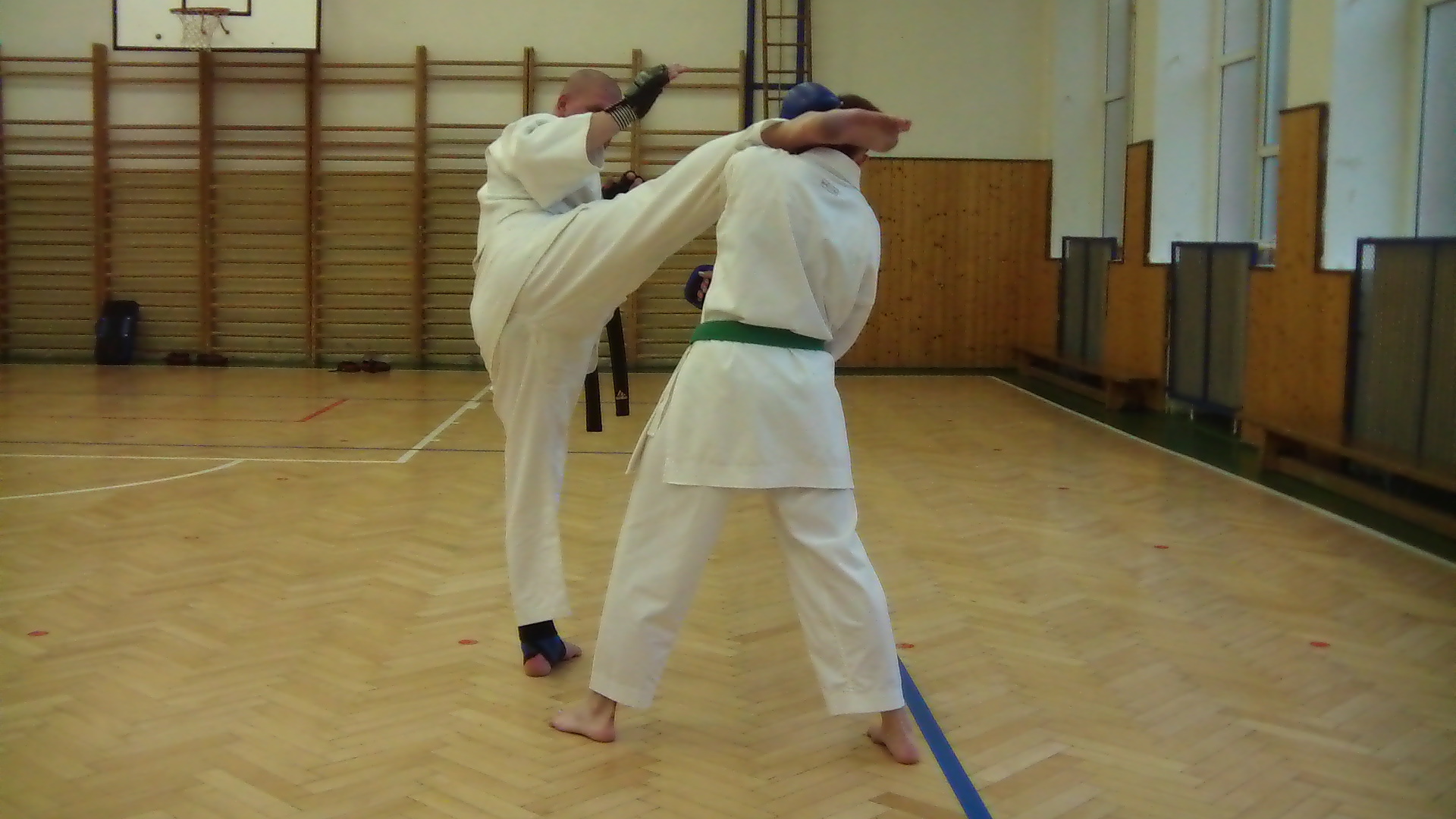 karate s dívkou 033