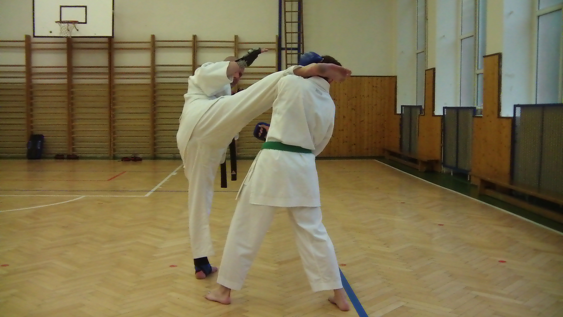 karate s dívkou 034
