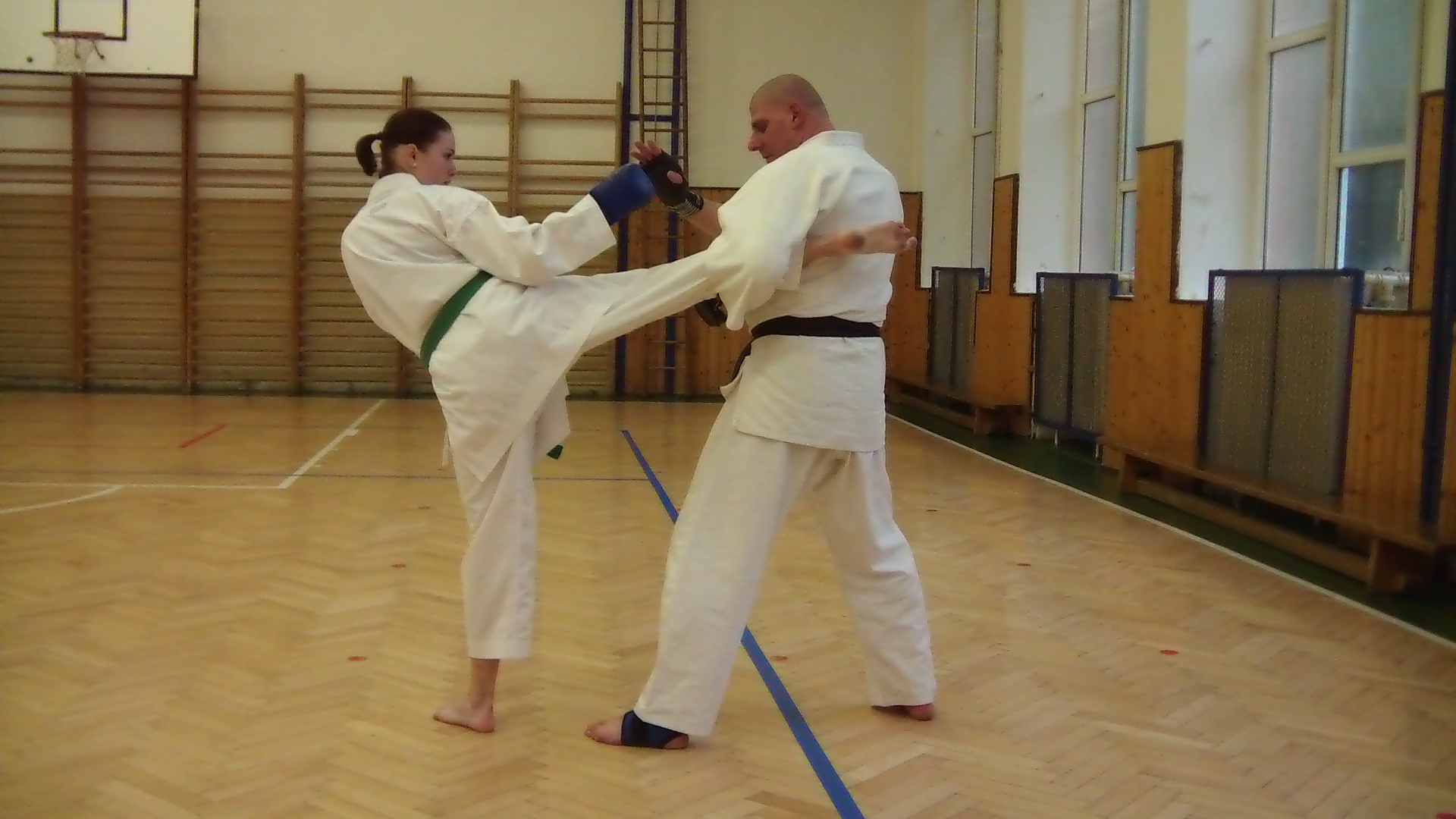 karate s dívkou 038