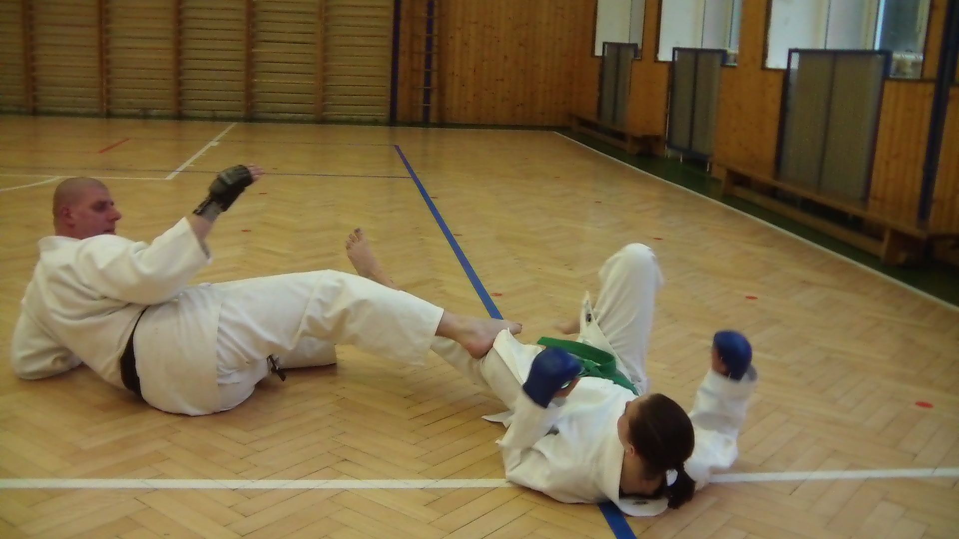 karate s dívkou 042