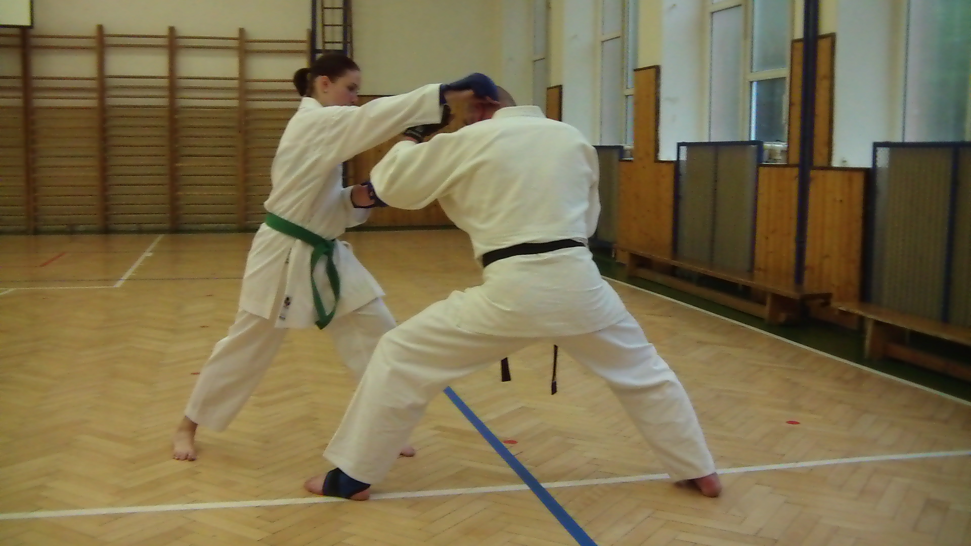 karate s dívkou 049