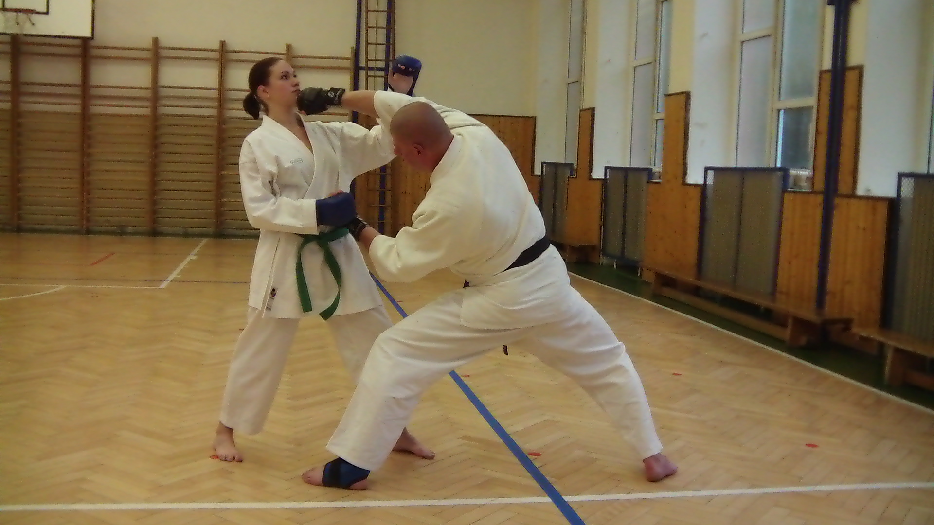 karate s dívkou 051